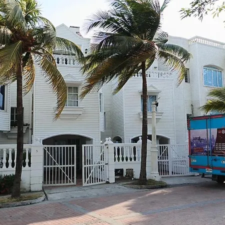 Large House Near Américas Hotel, Shared Pool Сasa de vacaciones